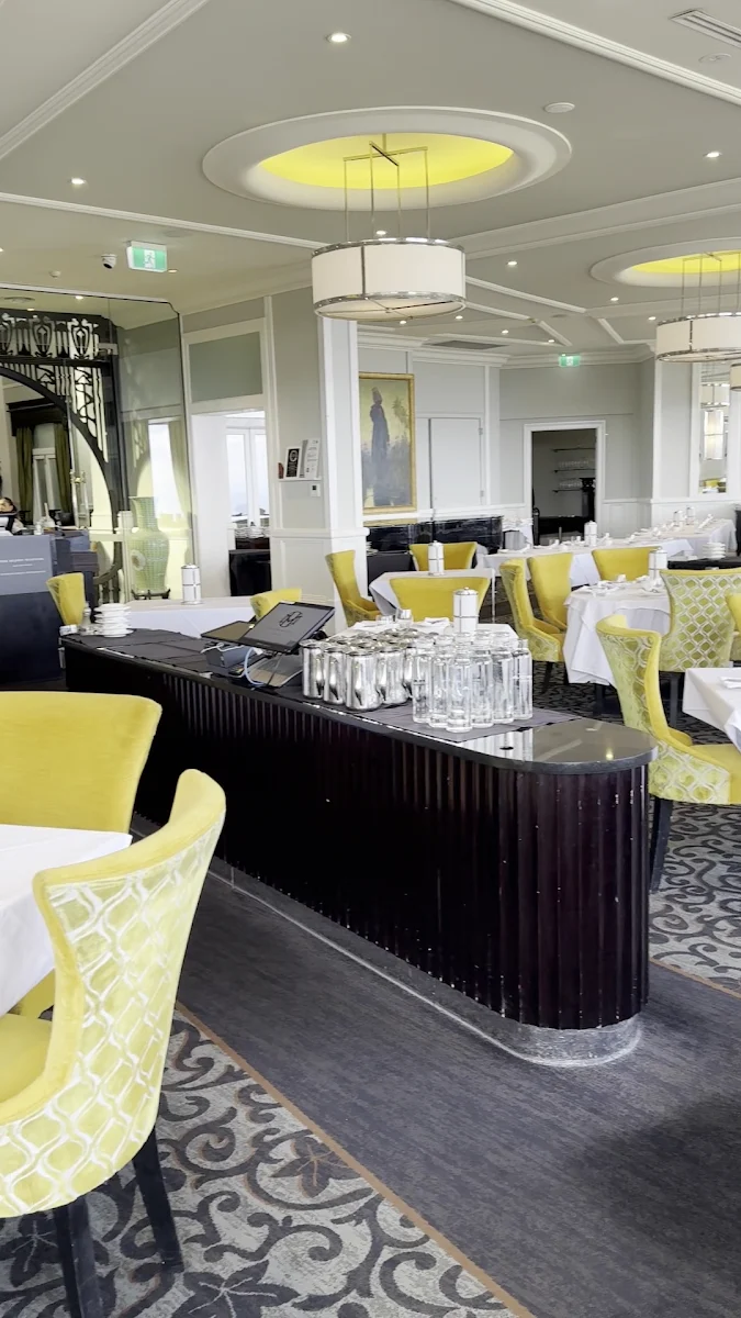 Vibe, The Wintergarden Restaurant at Hydro Majestic