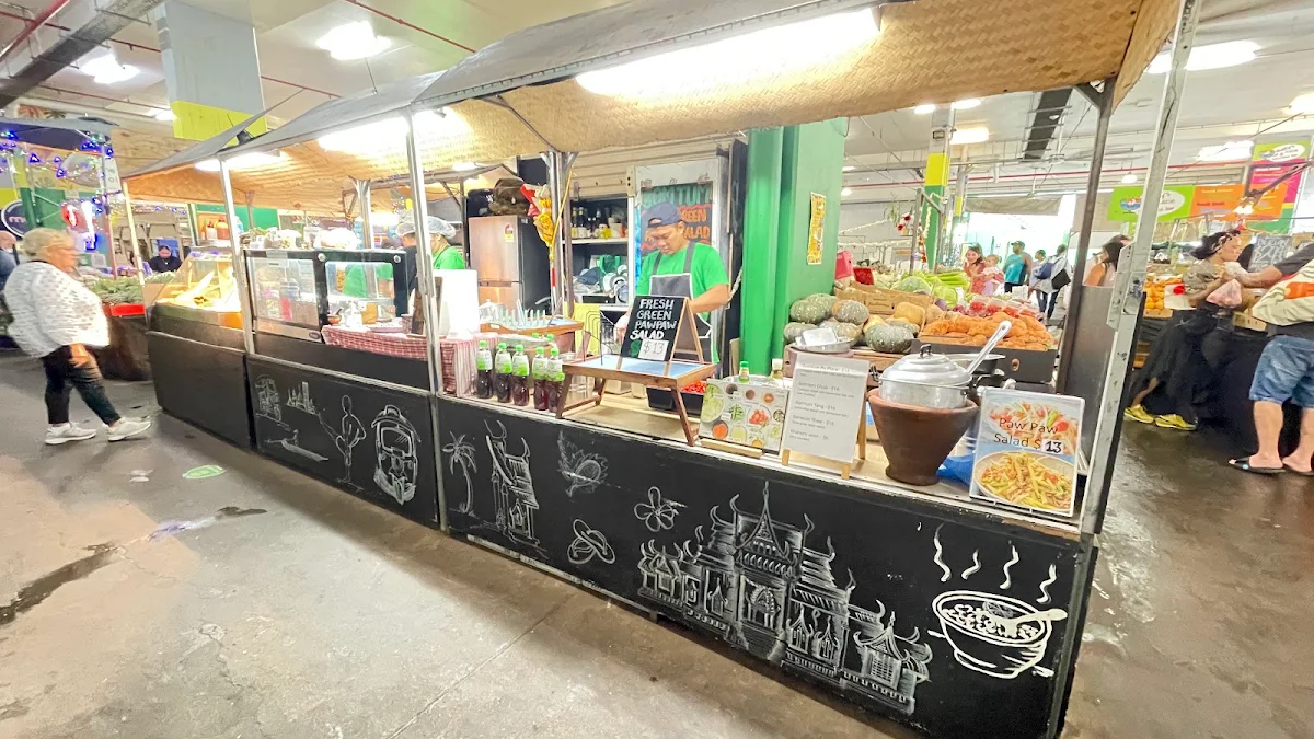 Vibe, Tumzab Thai&Lao Street food at Rusty's Markets