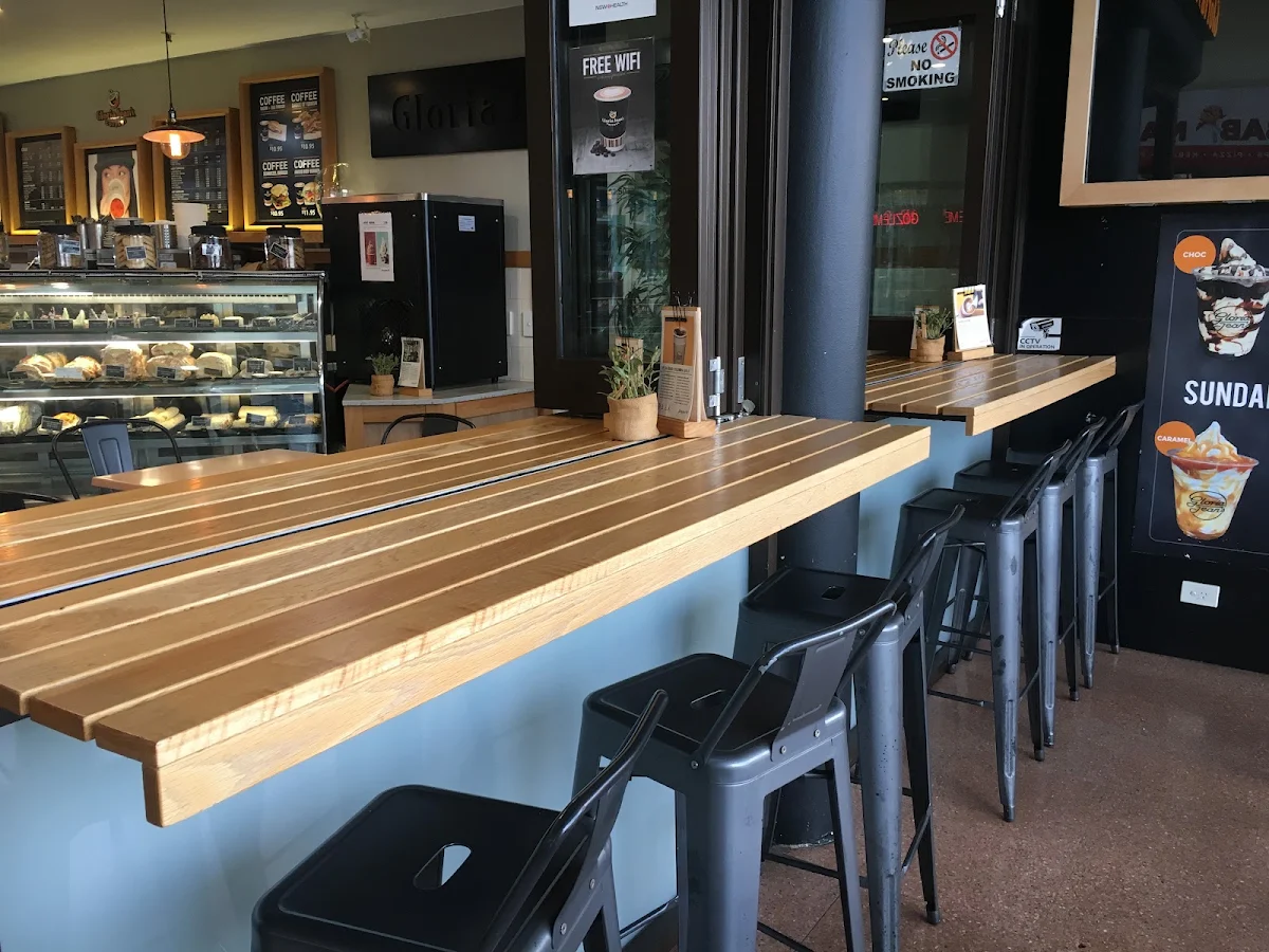 Vibe, Gloria Jean's Port Macquarie (The Ritz)