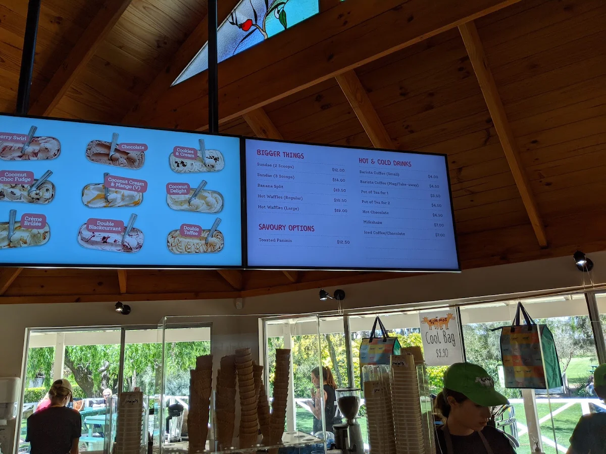 Menu, Simmos Ice Creamery