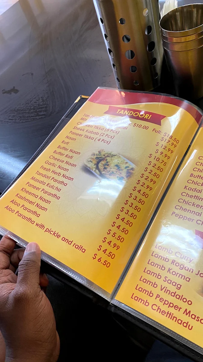Menu, Sabari Saravanaa Bavan