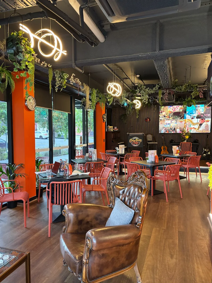 Vibe, Spicy Bean Cafe