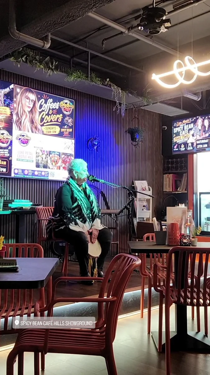 Vibe, Spicy Bean Cafe