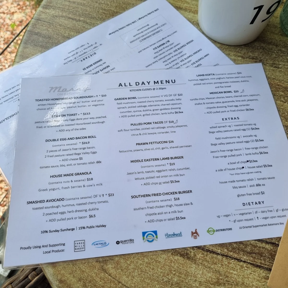 Menu, Mossy On Gardens