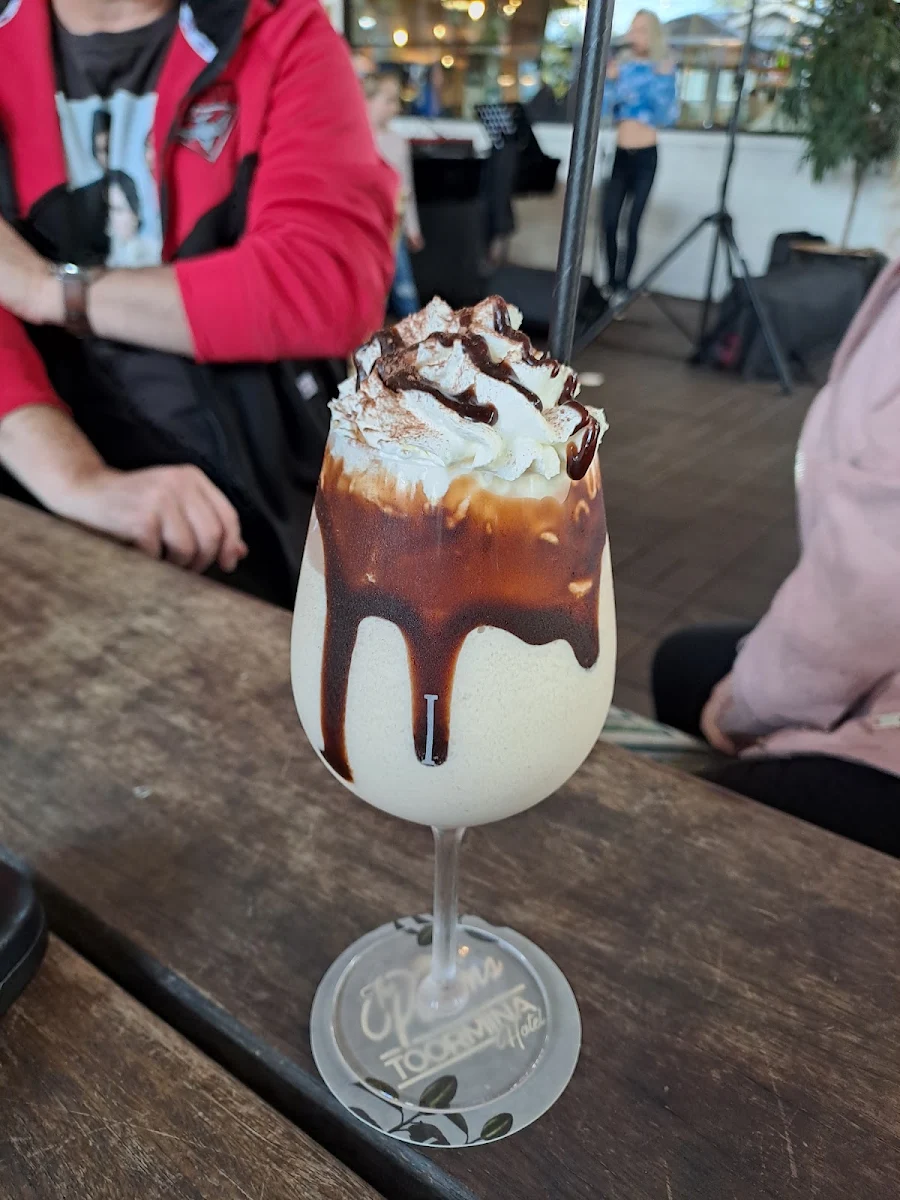 Food & drink, Toormina Hotel