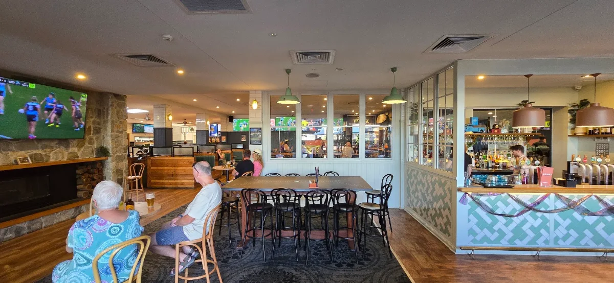 Vibe, Toormina Hotel