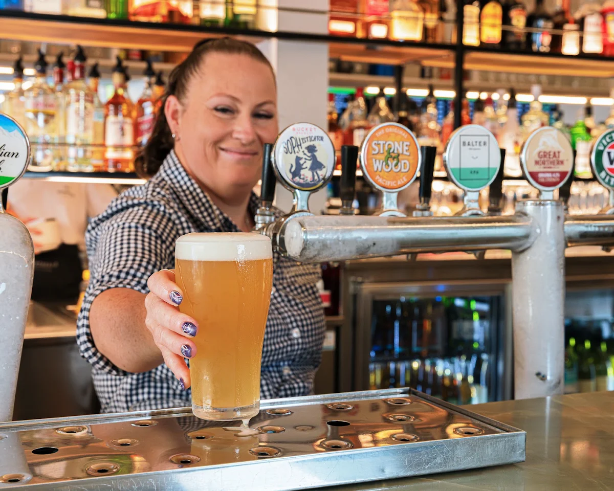 Food & drink, Seabreeze Beach Hotel