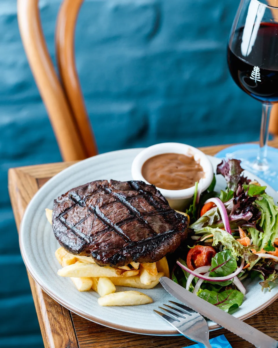 Food & drink, Seabreeze Beach Hotel