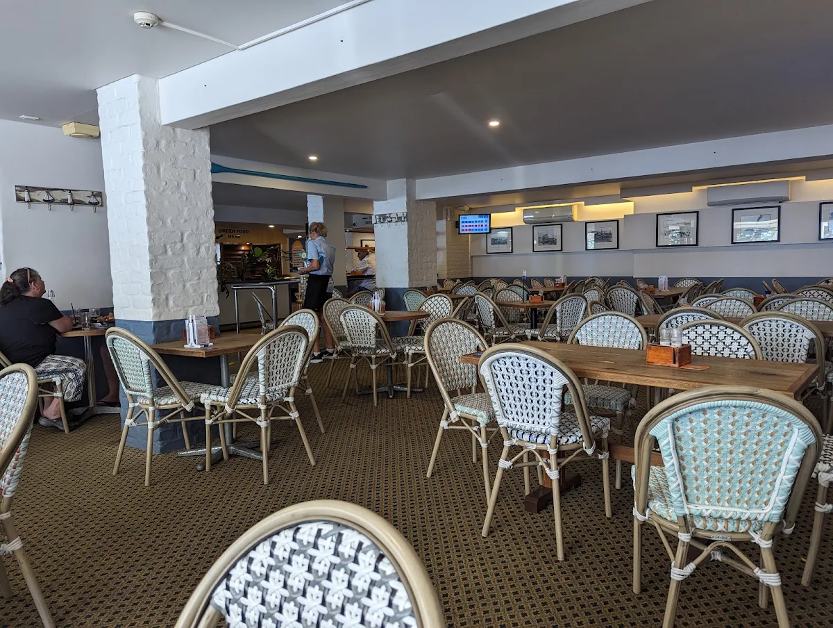 Vibe, Seabreeze Beach Hotel