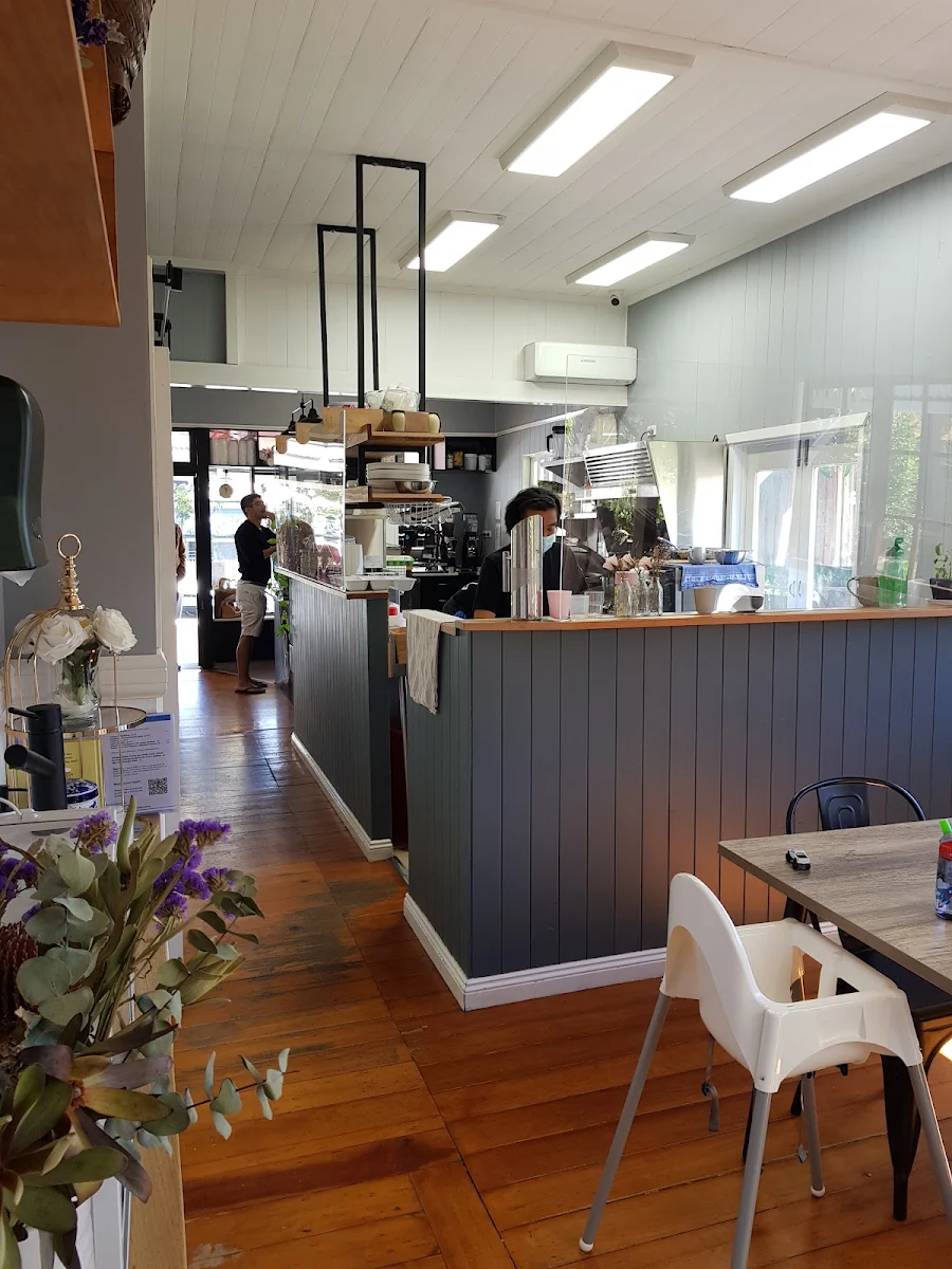 Vibe, Dovetail Social