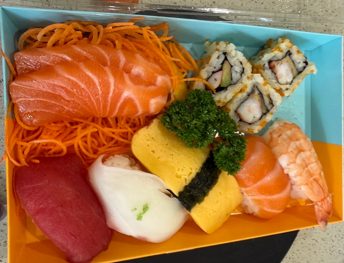 Food & drink, Sushi Hub Garden City