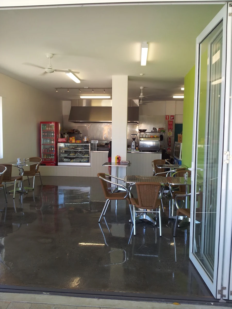 Vibe, Neptune’s Cafe