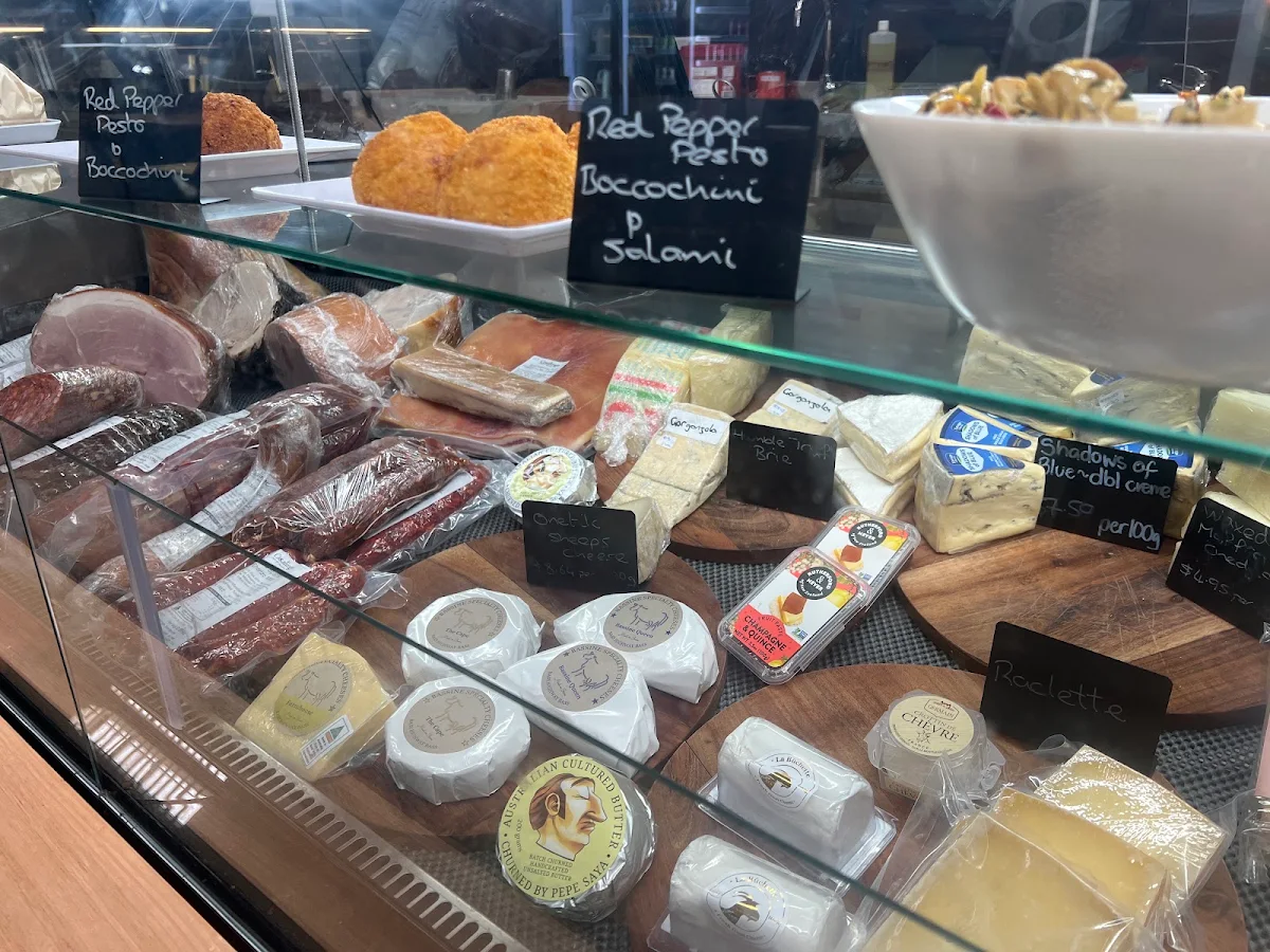 Vibe, Graze Deli and Bakehouse