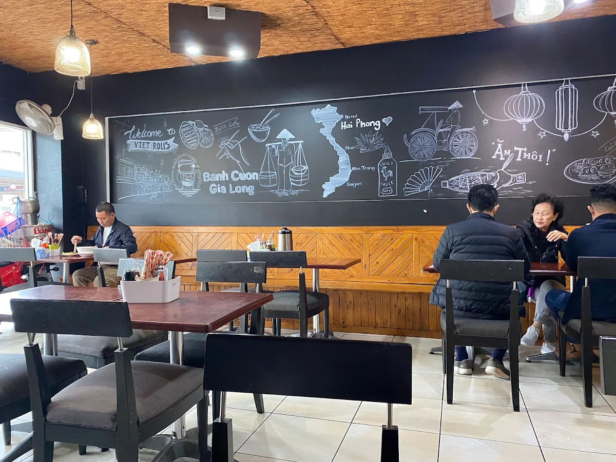 Vibe, Viet Rolls Marrickville