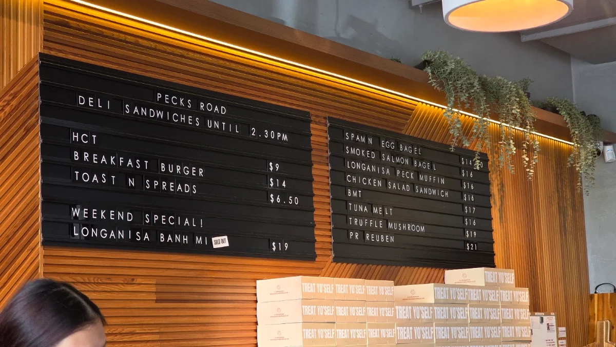Menu, Pecks Road, Caroline Springs