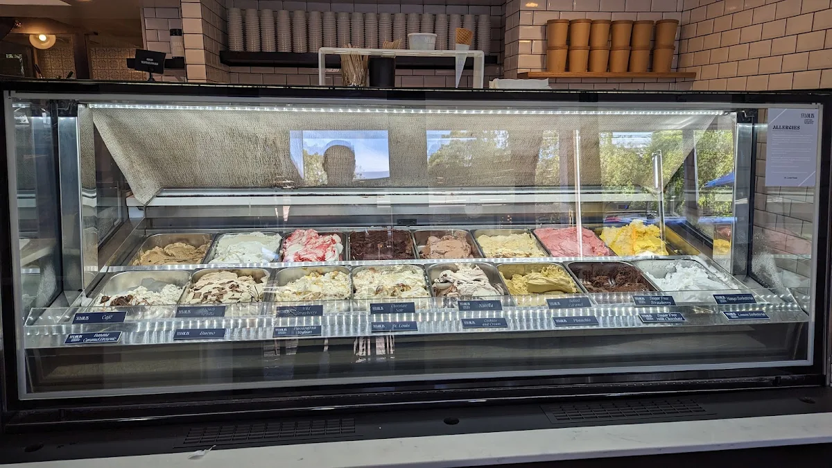 Vibe, St Louis House Of Fine Ice Cream & Dessert