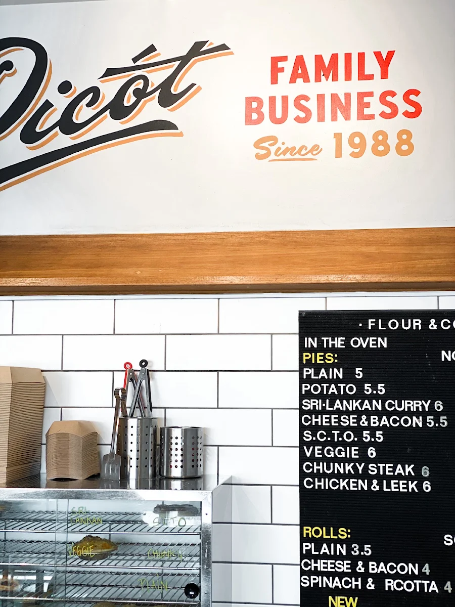 Menu, Flour & Co.
