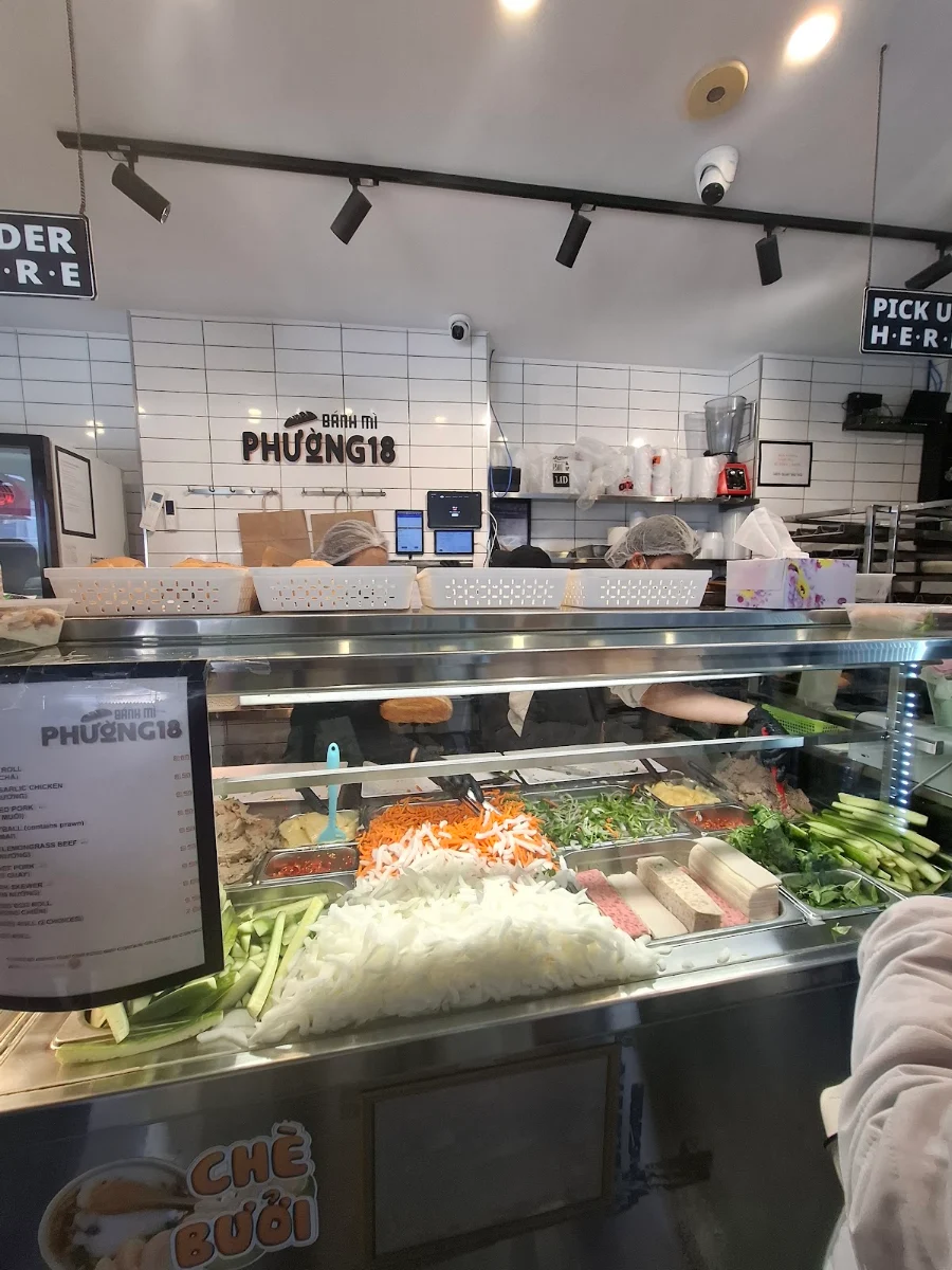 Vibe, Banh mi Phuong 18