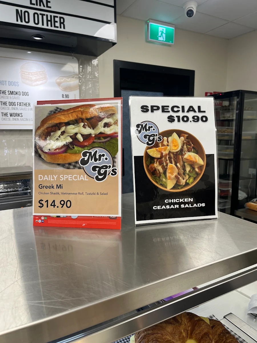 Menu, Mr G's Snackbar