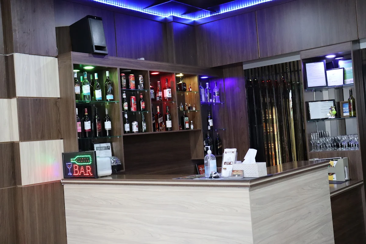 Vibe, Saleem Indian Restaurant