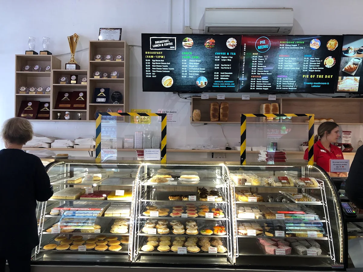 Vibe, Angie's Cafe & Bakeshop