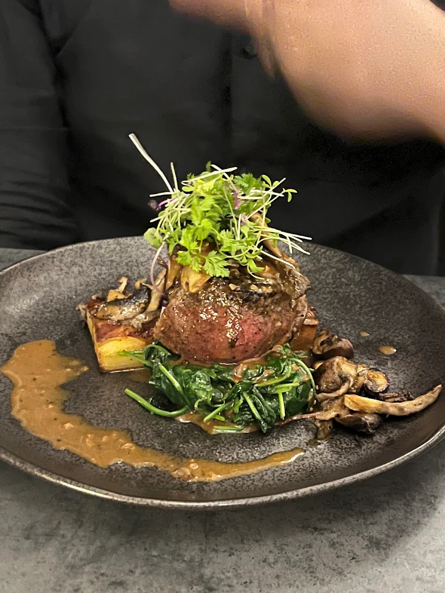 Food & drink, Gip's Restaurant