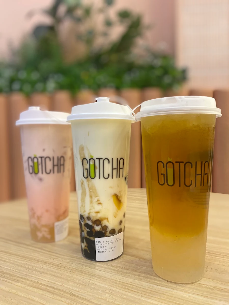 Food & drink, Gotcha Fountain Gate
