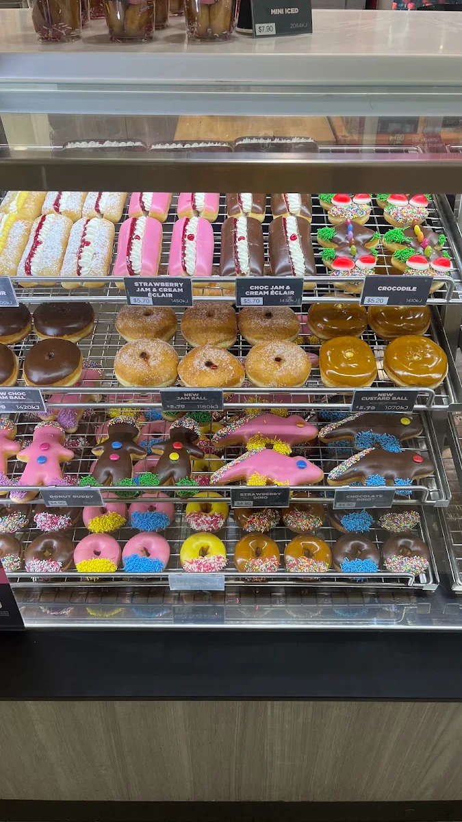 Vibe, Donut King Cairns Central FC10