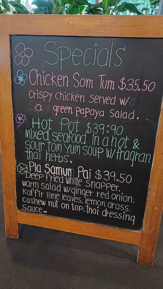 Menu, Red Wok Thai