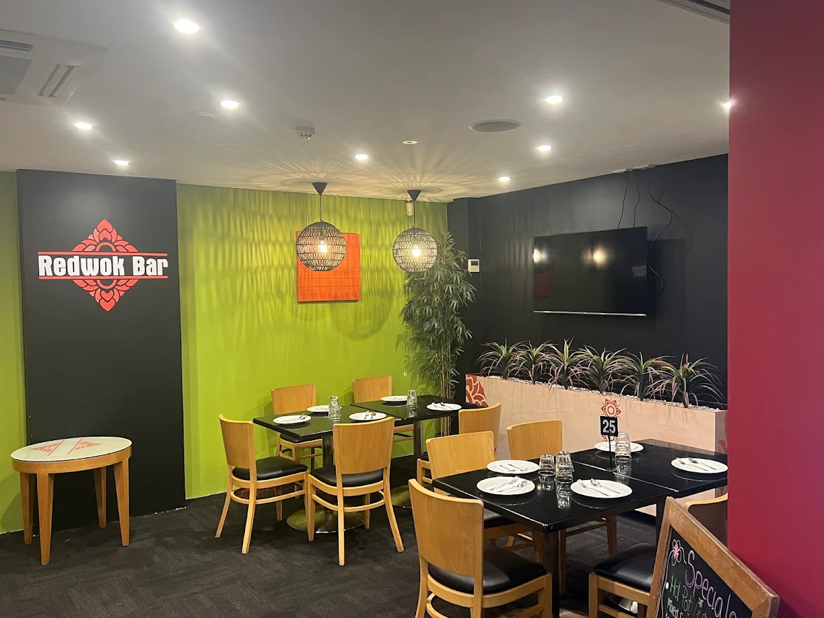 Vibe, Red Wok Thai