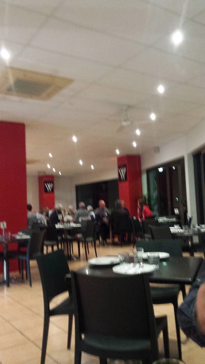 Vibe, Red Wok Thai