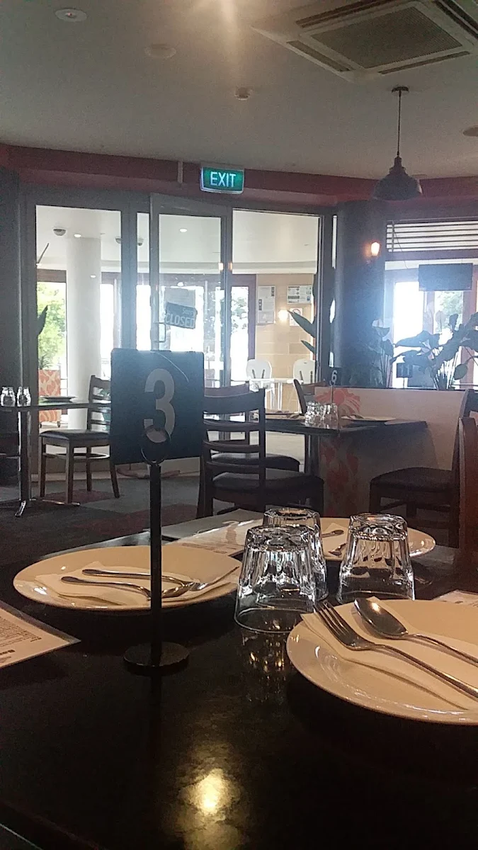 Vibe, Red Wok Thai