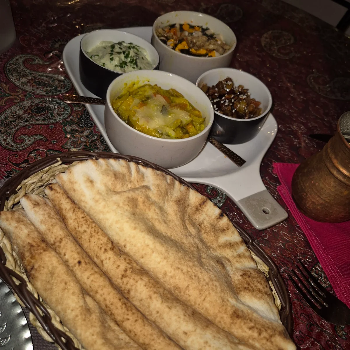 Food & drink, Lezizz Restaurant