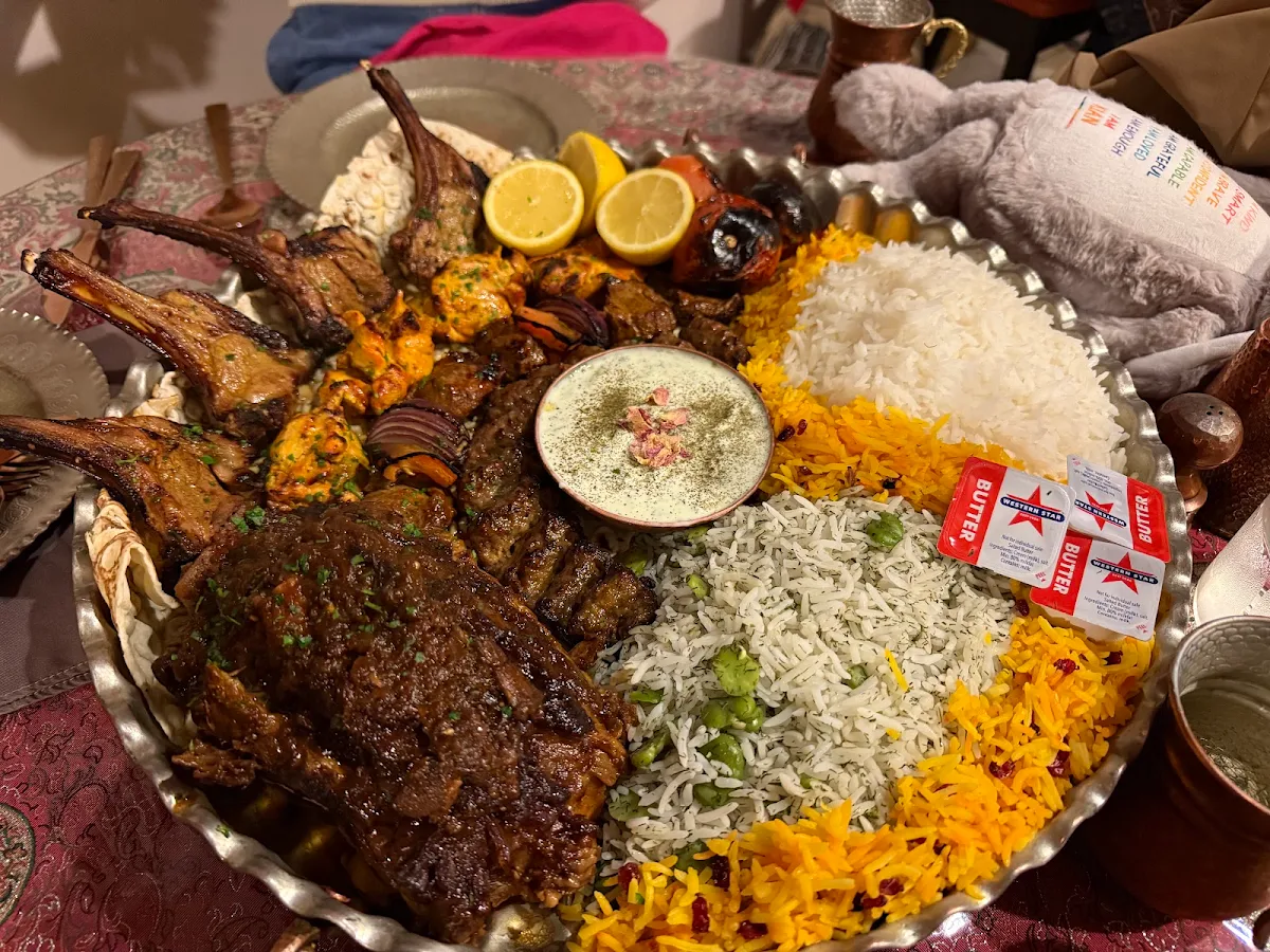 Food & drink, Lezizz Restaurant