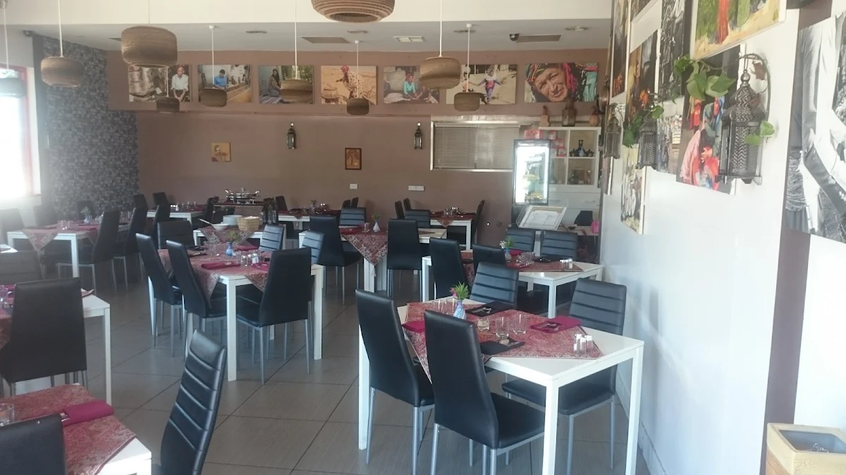 Vibe, Lezizz Restaurant