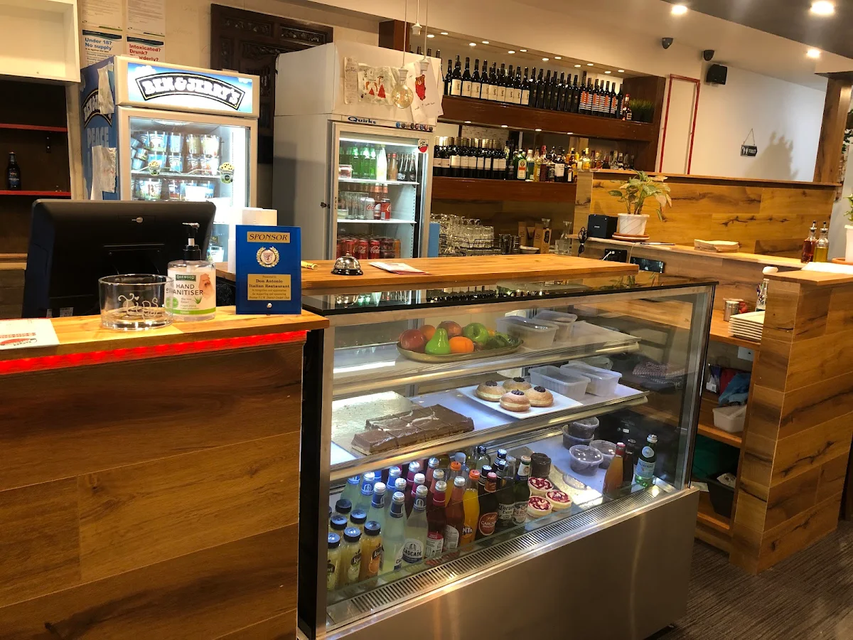 Vibe, Don Antonio restaurant
