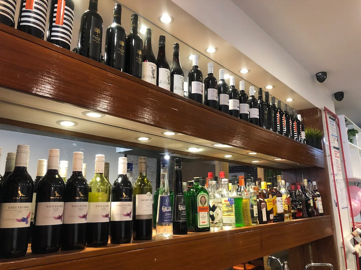 Vibe, Don Antonio restaurant