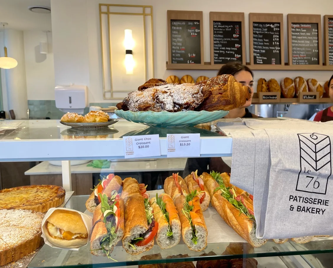 Vibe, Le 76 patisserie & Bakery
