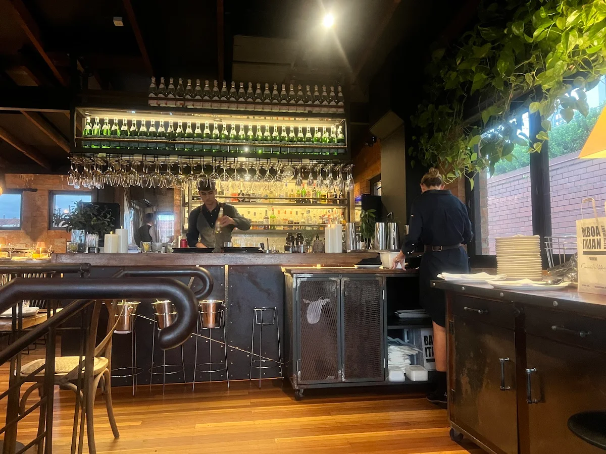 Vibe, Balboa Italian Restaurant