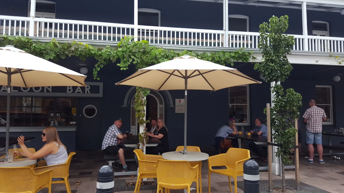 Vibe, Port Admiral Hotel