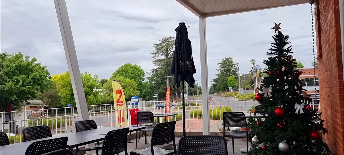 Vibe, Helen’s (Cafe Corryong Brew)