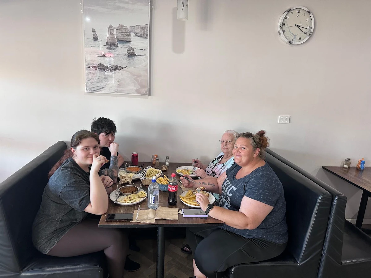Vibe, Steamtown Dineinn