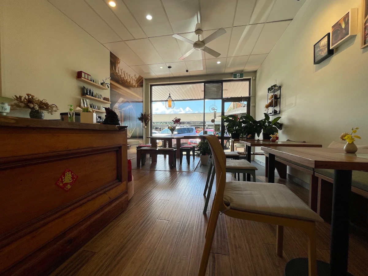 Vibe, Radiance Oolongtea house