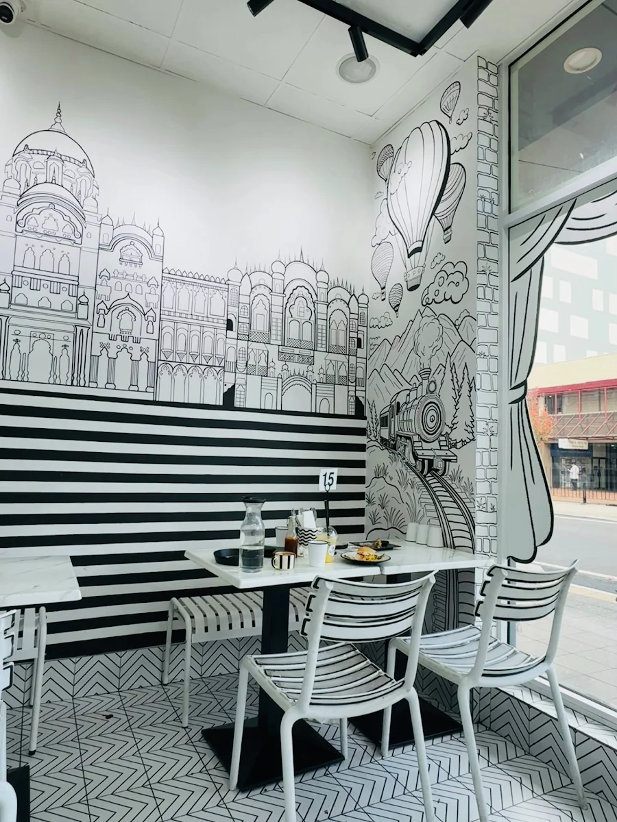 Vibe, GJ06 ( The Magical 2D cafe & Bakehouse )