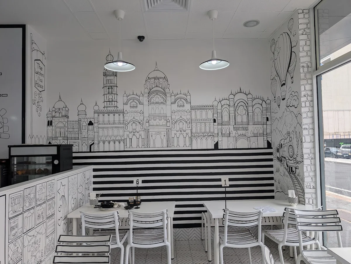 Vibe, GJ06 ( The Magical 2D cafe & Bakehouse )