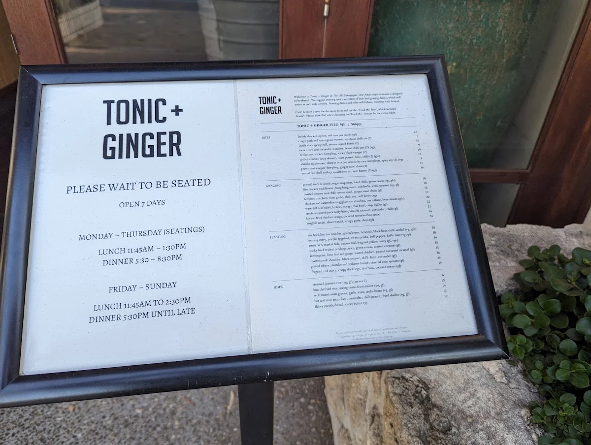 Menu, The Old Synagogue