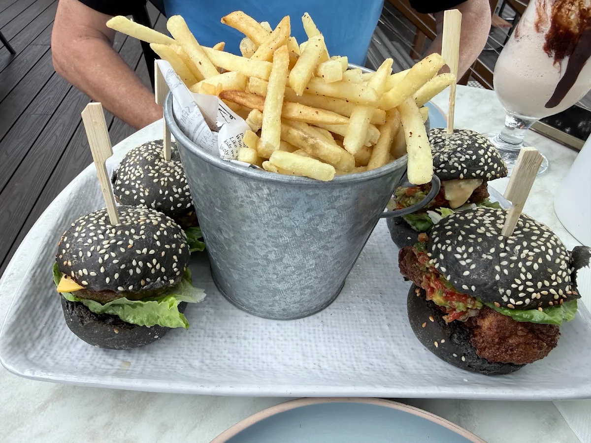 Food & drink, Laguna Airlie Beach