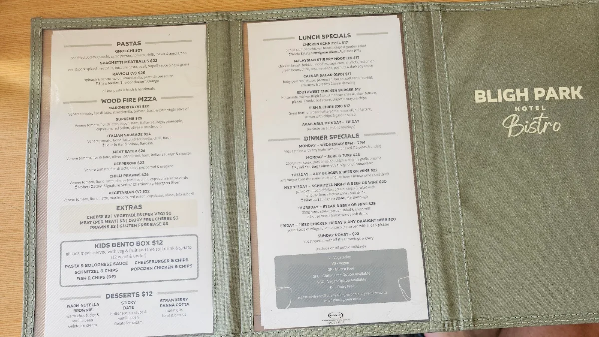 Menu, Bligh Park Hotel