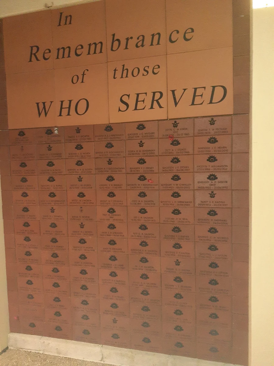 Menu, Queenslander Hotel