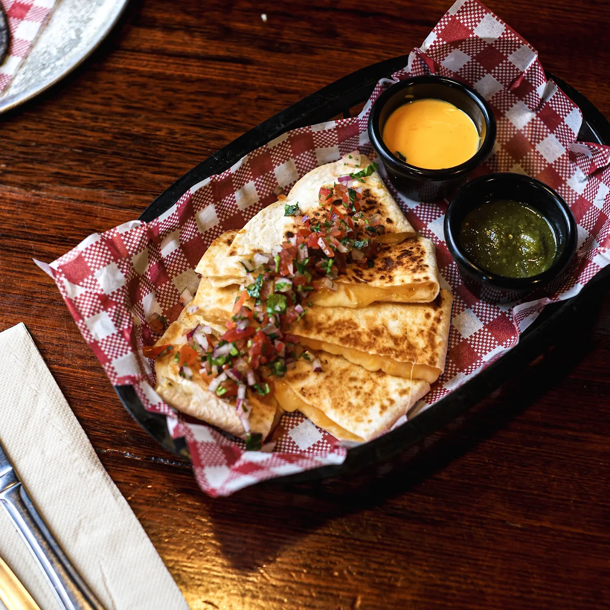 Food & drink, Grinners Dive Bar